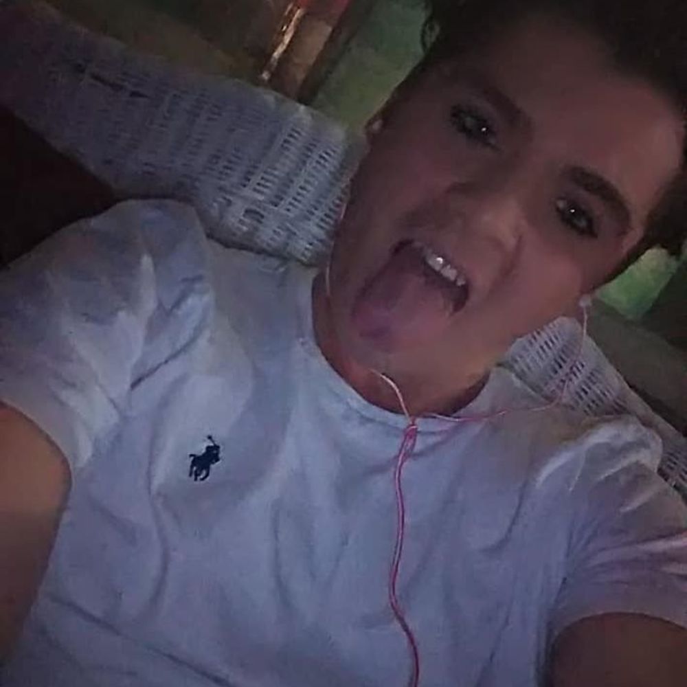 Meet your Posher, Sam